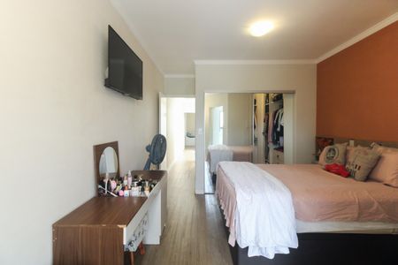 Casa à venda com 154m², 3 quartos e 3 vagasSuíte 1