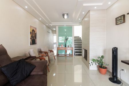 Sala  de casa à venda com 3 quartos, 154m² em Vila Carrão, São Paulo