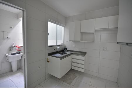 Casa de condomínio para alugar com 67m², 2 quartos e 1 vagaCozinha