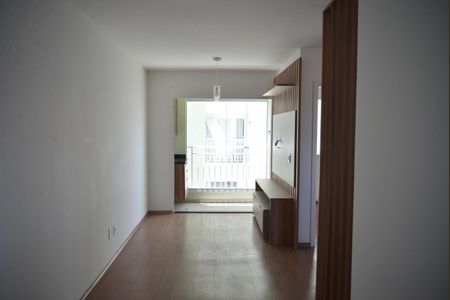 Sala de apartamento para alugar com 1 quarto, 52m² em Vila Alto de Santo Andre, Santo André