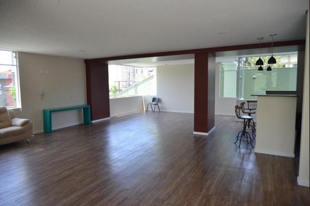 Apartamento para alugar com 52m², 2 quartos e 1 vagaÁrea comum - Salão de festas