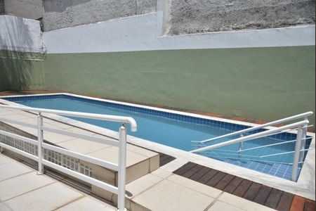 Apartamento para alugar com 52m², 2 quartos e 1 vagaÁrea comum - Piscina