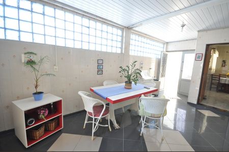 Casa à venda com 242m², 3 quartos e 2 vagasCopa