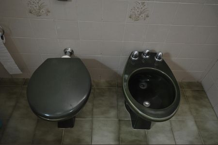 Casa à venda com 242m², 3 quartos e 2 vagasBanheiro Social