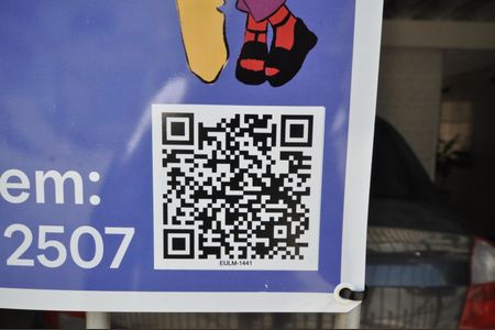 Casa à venda com 242m², 3 quartos e 2 vagasPlaca