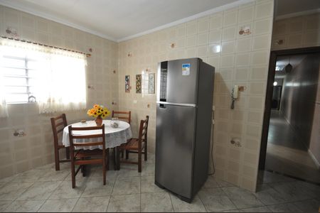 Casa à venda com 242m², 3 quartos e 2 vagasCozinha 1