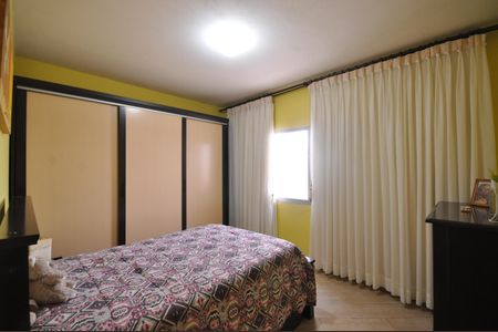 Quarto Suíte de casa para alugar com 3 quartos, 242m² em Vila Ede, São Paulo