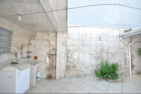 Casa à venda com 242m², 3 quartos e 2 vagasÁrea de Serviço 3