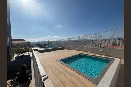 Apartamento à venda com 63m², 3 quartos e 1 vagaPiscina