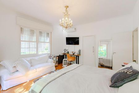 Quarto de casa para alugar com 4 quartos, 384m² em Jardim Paulista, São Paulo