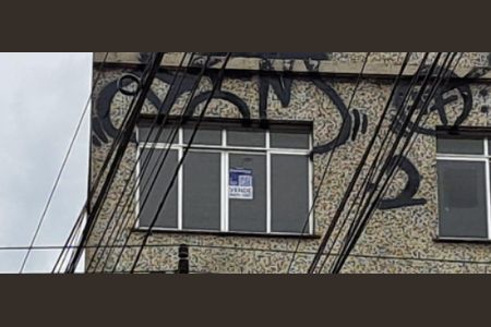 Apartamento à venda com 105m², 3 quartos e sem vagaAdesivo