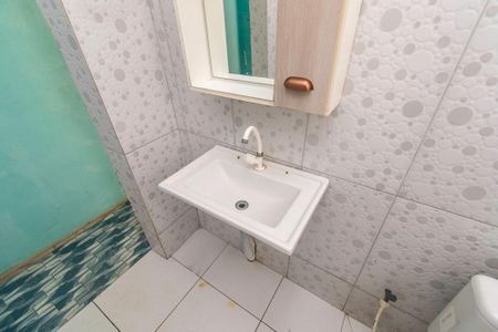 Banheiro de casa à venda com 1 quarto, 82m² em Bonsucesso, Rio de Janeiro