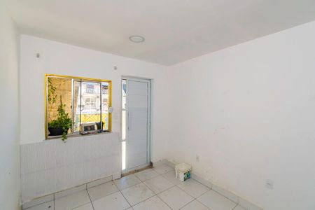 Casa para alugar com 82m², 2 quartos e 1 vaga Casa para alugar com 82m², 2 quartos e 1 vagaSala