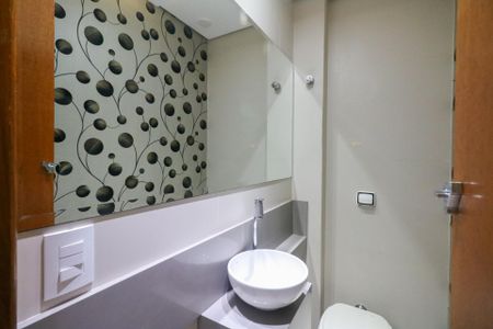 Lavabo de casa para alugar com 3 quartos, 182m² em Nova Gerti, São Caetano do Sul
