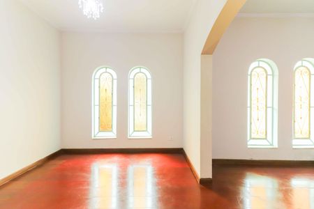 Casa à venda com 120m², 3 quartos e 3 vagasSala