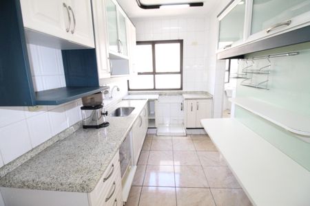 Apartamento para alugar com 188m², 3 quartos e 3 vagasCozinha