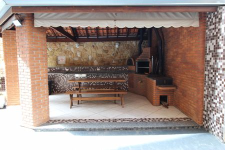 Apartamento para alugar com 188m², 3 quartos e 3 vagasÁrea comum - Churrasqueira