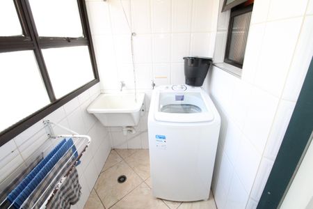 Apartamento para alugar com 188m², 3 quartos e 3 vagasÁrea de Serviço