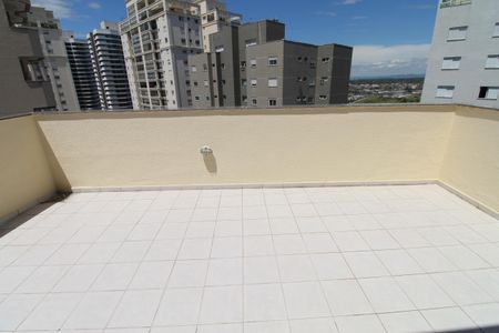 Apartamento para alugar com 188m², 3 quartos e 3 vagasCobertura Área Externa