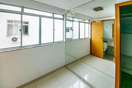 Apartamento à venda com 2 quartos, 70m² em Santa Rosa, Belo Horizonte