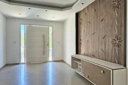 Sala de casa de condomínio para alugar com 2 quartos, 115m² em Taquara, Rio de Janeiro