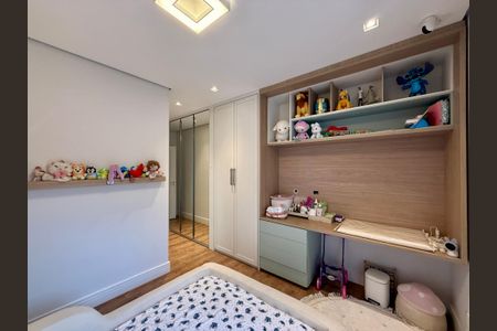 Casa de condomínio à venda com 280m², 4 quartos e 3 vagas Casa de condomínio à venda com 280m², 4 quartos e 3 vagasSuíte 2