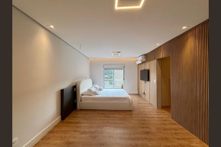 Casa de condomínio à venda com 280m², 4 quartos e 3 vagas Casa de condomínio à venda com 280m², 4 quartos e 3 vagasSuíte 1