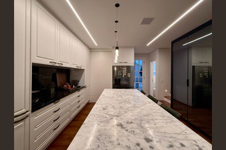 Casa de condomínio à venda com 280m², 4 quartos e 3 vagas Casa de condomínio à venda com 280m², 4 quartos e 3 vagasCozinha Integrada