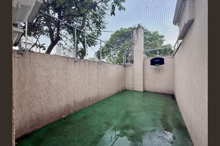 Casa de condomínio à venda com 280m², 4 quartos e 3 vagas Casa de condomínio à venda com 280m², 4 quartos e 3 vagasQuadrinha