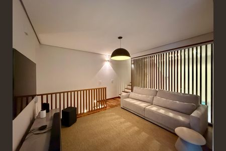 Casa de condomínio à venda com 280m², 4 quartos e 3 vagas Casa de condomínio à venda com 280m², 4 quartos e 3 vagasSala Íntima