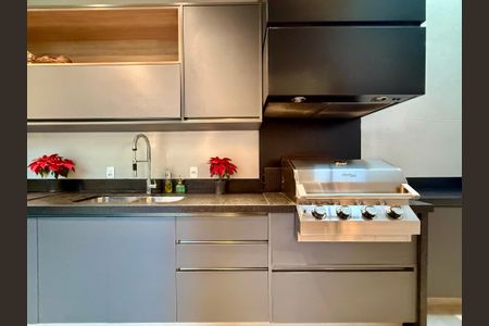 Casa de condomínio à venda com 280m², 4 quartos e 3 vagas Casa de condomínio à venda com 280m², 4 quartos e 3 vagasÁrea Gourmet