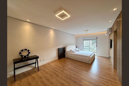 Casa de condomínio à venda com 280m², 4 quartos e 3 vagas Casa de condomínio à venda com 280m², 4 quartos e 3 vagasSuíte 1