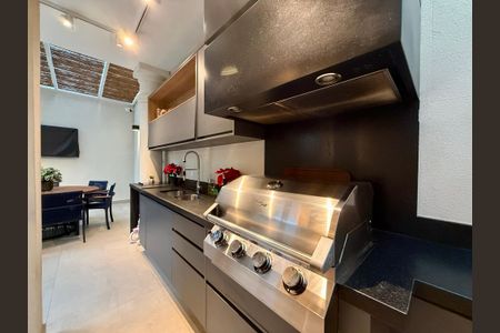 Casa de condomínio à venda com 280m², 4 quartos e 3 vagas Casa de condomínio à venda com 280m², 4 quartos e 3 vagasÁrea Gourmet