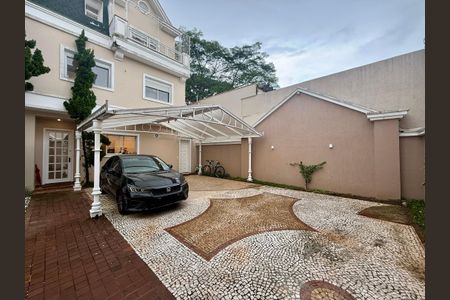 Casa de condomínio à venda com 280m², 4 quartos e 3 vagas Casa de condomínio à venda com 280m², 4 quartos e 3 vagasFachada Casa
