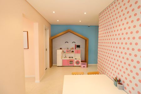 Apartamento para alugar com 34m², 2 quartos e sem vagaÁrea comum - Brinquedoteca