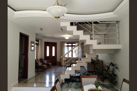 Casa à venda com 200m², 3 quartos e 4 vagasFoto 07