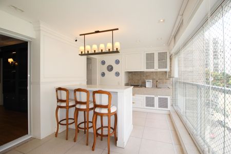 Varanda de apartamento para alugar com 3 quartos, 182m² em Moema, São Paulo