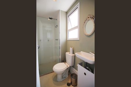 Apartamento para alugar com 182m², 4 quartos e 4 vagasBanheiro de serviço