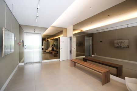 Apartamento para alugar com 182m², 4 quartos e 4 vagasHall