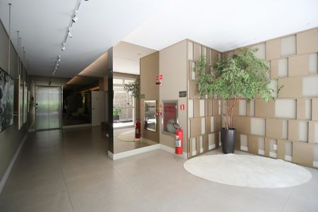 Apartamento para alugar com 182m², 4 quartos e 4 vagasHall