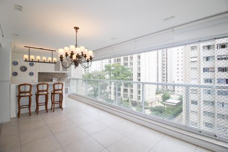 Varanda de apartamento para alugar com 3 quartos, 182m² em Moema, São Paulo