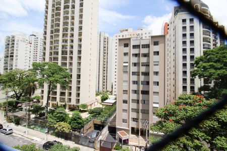Vista de apartamento para alugar com 3 quartos, 182m² em Moema, São Paulo