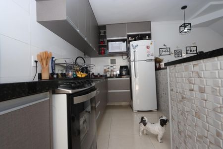Casa à venda com 77m², 2 quartos e 2 vagasCozinha