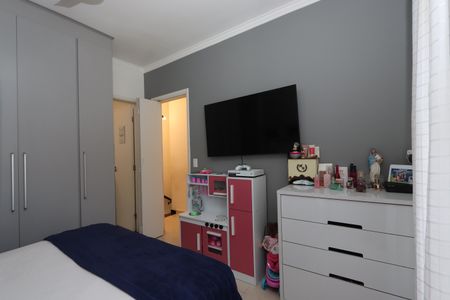 Casa à venda com 77m², 2 quartos e 2 vagasSuíte 1