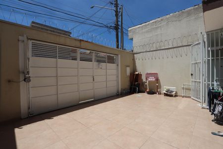 Casa à venda com 77m², 2 quartos e 2 vagasGaragem