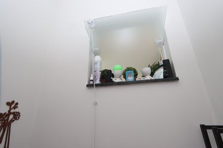 Casa à venda com 77m², 2 quartos e 2 vagasLavabo