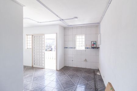 Casa à venda com 116m², 2 quartos e sem vaga Casa à venda com 116m², 2 quartos e sem vagaCozinha