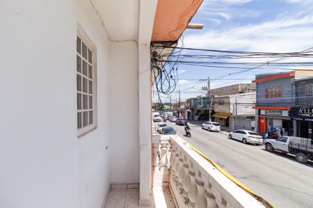 Sacada de casa para alugar com 2 quartos, 116m² em Padroeira, Osasco