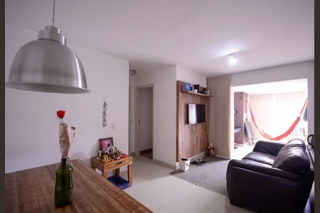 Sala  de apartamento para alugar com 2 quartos, 67m² em Vila Gumercindo, São Paulo