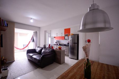 Sala  de apartamento para alugar com 2 quartos, 67m² em Vila Gumercindo, São Paulo